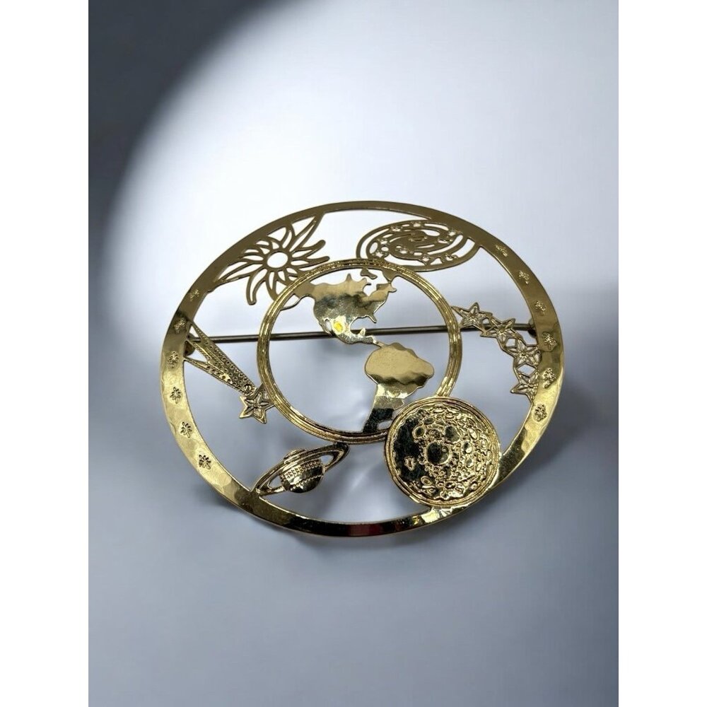 Wild Bryde Goldtone Celestial Brooch Pin Space‎ Open Round Earth Shooting Star